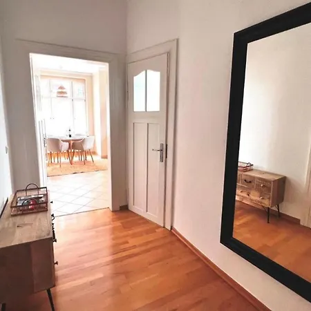 Διαμέρισμα Feine In Der Suedstadt Von Mit Kostenlosen Stellplatz & Flasche Wein Zur Begruessung *