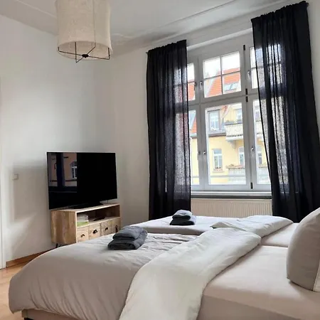 Feine In Der Suedstadt Von Mit Kostenlosen Stellplatz & Flasche Wein Zur Begruessung * Erfurt