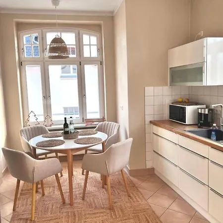 Feine In Der Südstadt Von Mit Kostenlosen Stellplatz&flasche Wein Zur Begrüßung * Erfurt