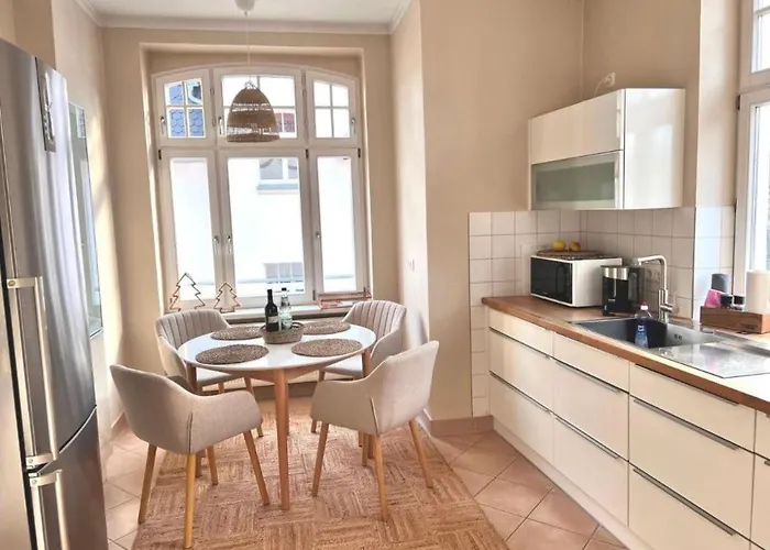 Feine In Der Suedstadt Von Mit Kostenlosen Stellplatz & Flasche Wein Zur Begruessung * Erfurt