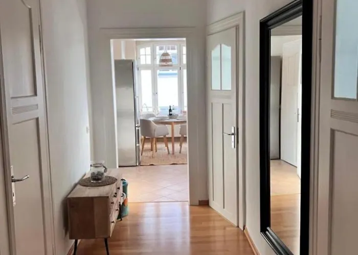 Feine In Der Suedstadt Von Mit Kostenlosen Stellplatz & Flasche Wein Zur Begruessung * Erfurt